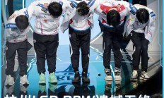 开云体育平台APP-EDG险胜LGD，Canyon关键团战开团秒人强强对话2025世界赛，成为赛场最大亮点