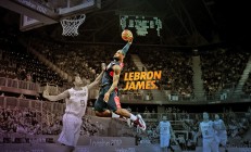 开云下载-拉亚的独舞，如何用双脚为加纳谱写胜利交响曲