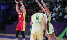 开云体育-海南男篮奋勇拼搏，最终逆转战胜对手