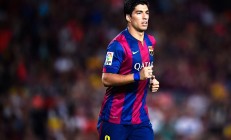 开云官网-看到您提出的这对独特组合—足球的国家德比与篮球的京粤大战，我产生了一个想法。或许可以从宿敌与经典的维度，寻找两者在体育精神层面的共鸣。这是我为您构思的文章