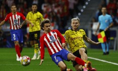 开云体育官方网站-黄蜂交易策略引争议，球队成绩起伏不定