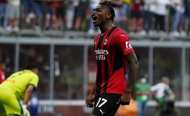 巴塞罗那接连告负,重振雄风遭淘汰 巴塞罗那接连告负,重振雄风遭淘汰