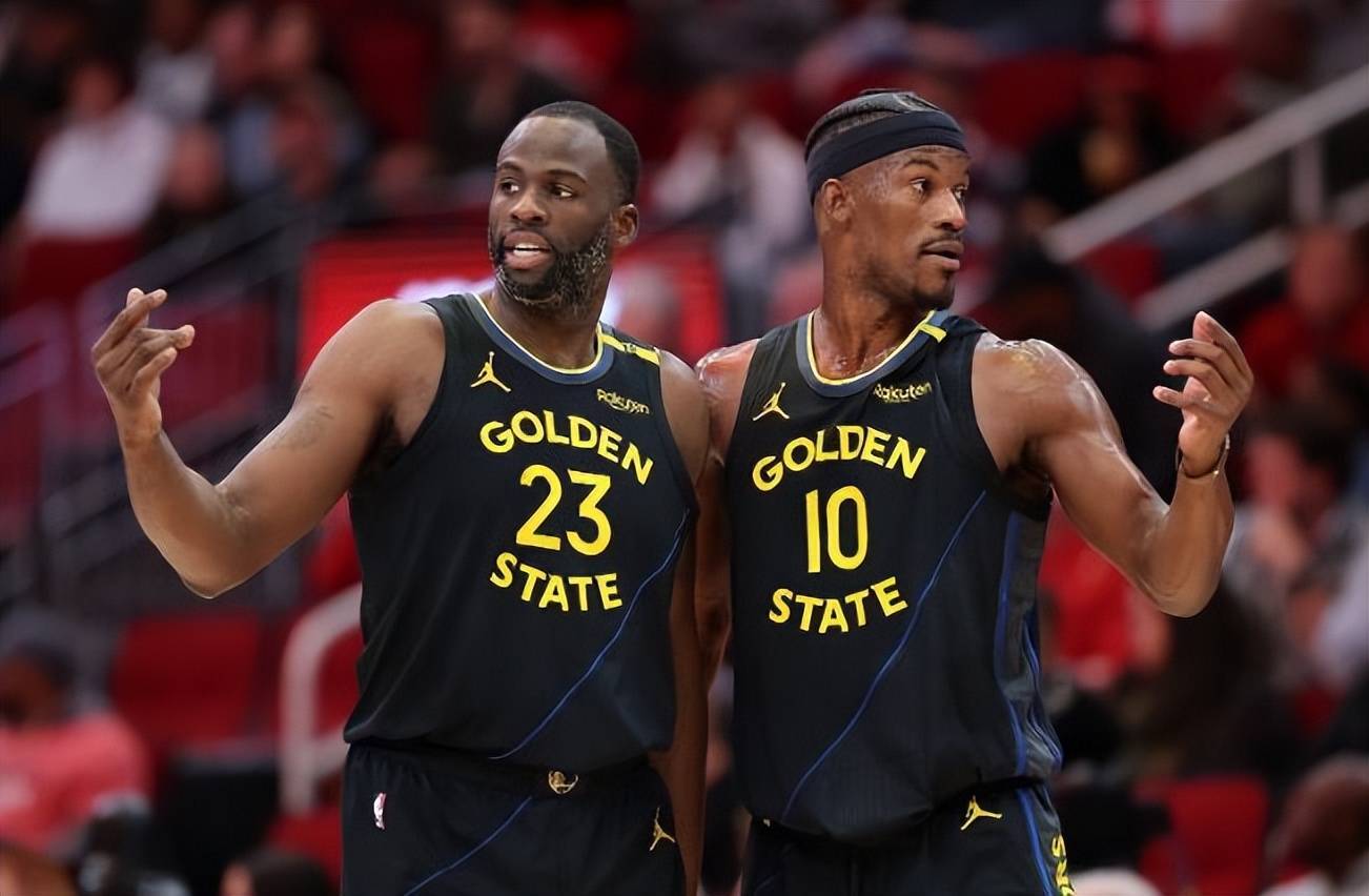 猛龙队出现内讧,主帅怒斥球队表现 猛龙队出现内讧,主帅怒斥球队表现