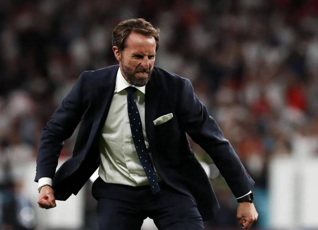 球员实力在场上完全释放出来,对手几乎束手无策! 球员实力在场上完全释放出来,对手几乎束手无策!