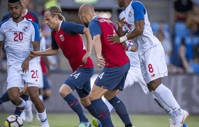 挪威篮球超级联赛半决赛，实力悬殊