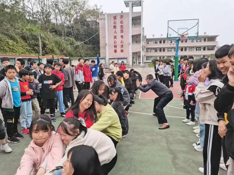 关于湖南队拼尽全力，努力争取每一分的信息