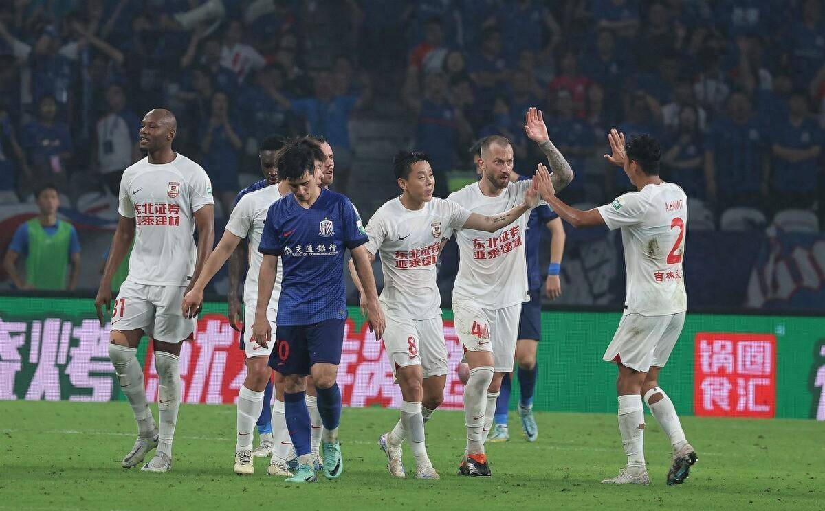 上港客场挑战华夏幸福,力争胜利 上港客场挑战华夏幸福,力争胜利