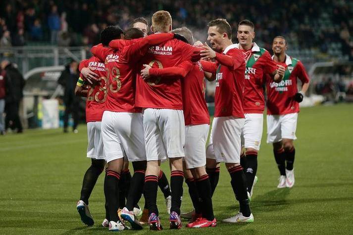 阿贾克斯沉闷战平,荷甲积分领先保持不败 阿贾克斯沉闷战平,荷甲积分领先保持不败