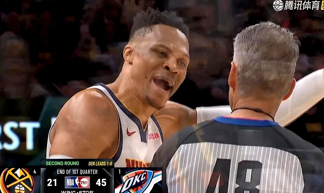 开拓者不敌掘金，利拉德空砍29分