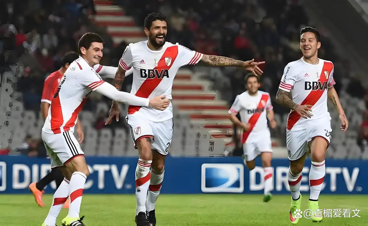 南美球队在国内联赛中争强斗胆