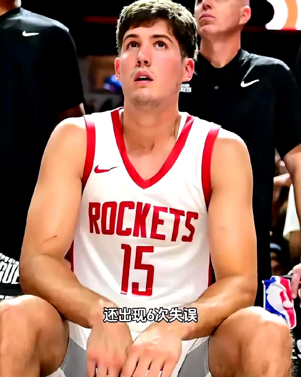 火箭惨败雷霆,遭遇两连败 火箭惨败雷霆,遭遇两连败