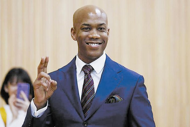 新赛季开幕战,老马哥尼成功为球队贡献 新赛季开幕战,老马哥尼成功为球队贡献